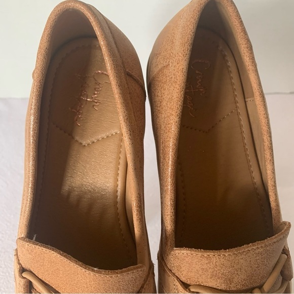 Crown Vintage 🆕 Leather Loafers Slip-on Classic Flats Tassel Tie Beige Size 7.5 - Picture 4 of 9